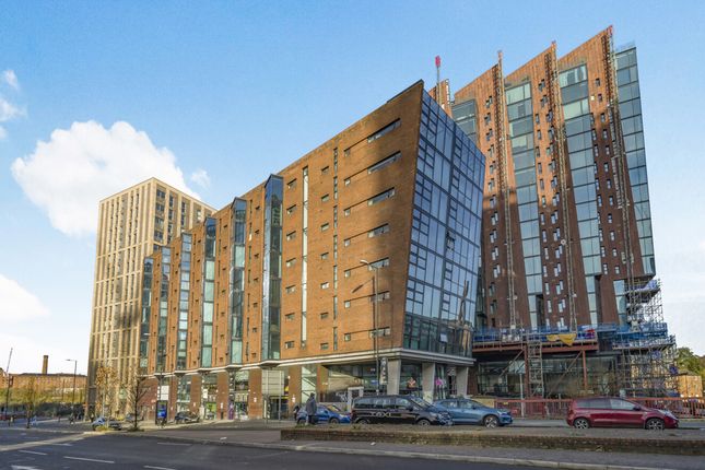 1-bed flat on Apartment 33 Islington Wharf, 153, Great Ancoats Street, Greater Manchester, £165,000