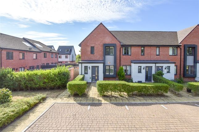 3-bed house on Heath Wood Drive, Maidstone, £215,000