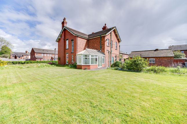 29 Bradwall Road, Sandbach photo 3