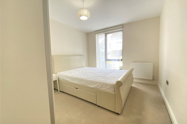 Flat to rent in Crawford Court, Colindale