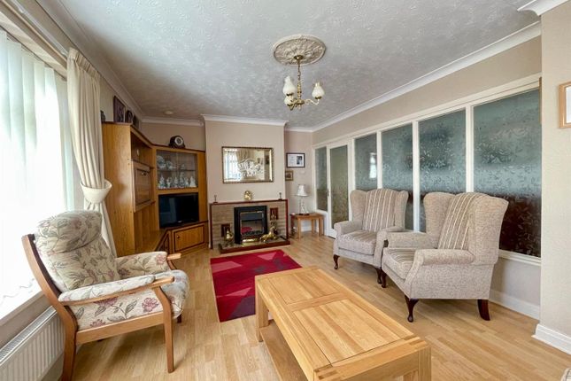 Dinwood 33, Clifton Street, Hornsea photo 3