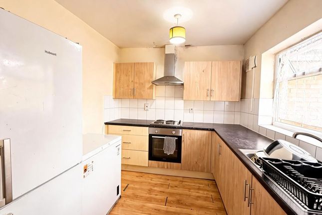 16, Tansor Garth, Peterborough photo 2