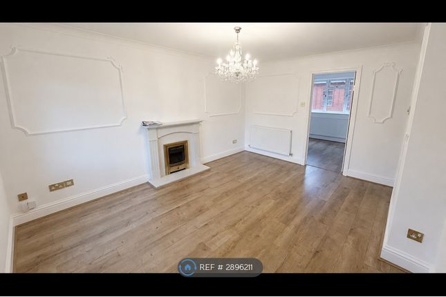 Milford Close, London photo 4