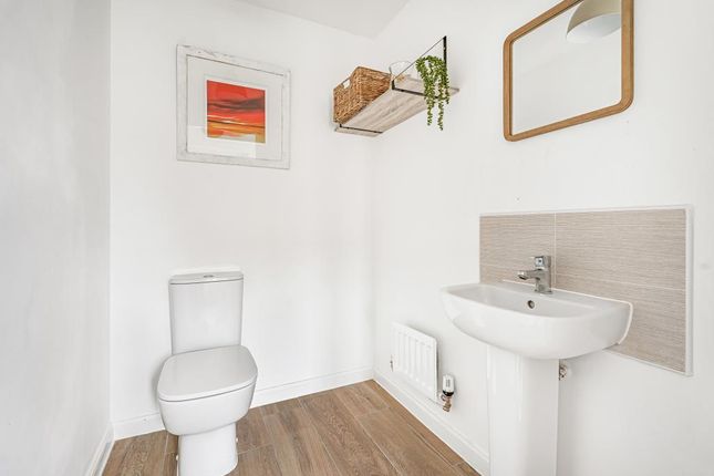 10, Quinton Road, Witchford photo 4