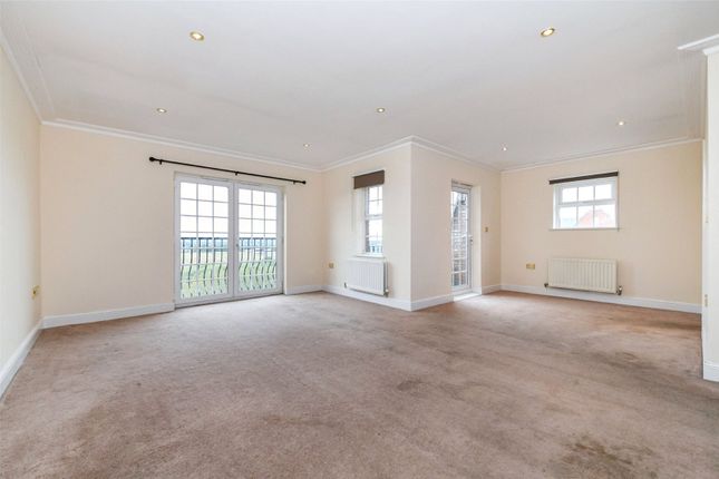 Flat 13, Brentwood photo 5