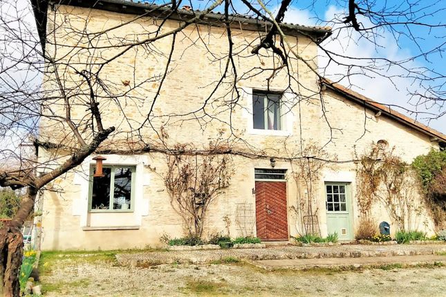 Country house for sale in Champagne-Mouton, Charente, France - 16350