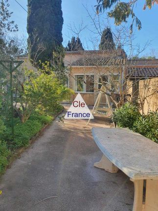Detached house for sale in Six-Fours-Les-Plages, Provence-Alpes-Cote D'azur, 83140, France