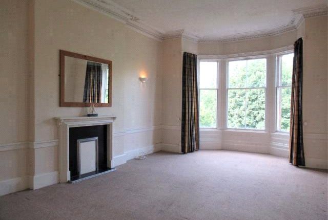 Flat 2-2, 3, La Belle Place, Glasgow photo 2