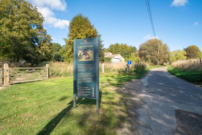 10 Castle Street, Andover photo 4