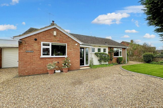 Thumbnail Bungalow for sale in Buckland Road, Charney Bassett
