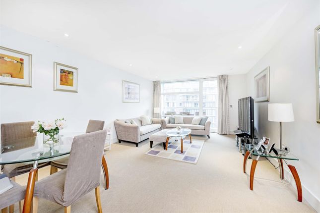 Flat for sale in Howard Building, Chelsea Bridge Wharf, London