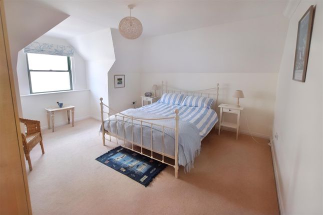 Flat for sale in Enfield Road, Broad Haven, Haverfordwest
