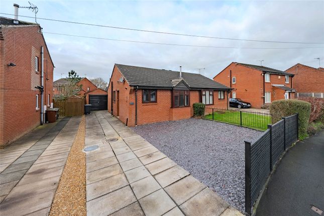 2-bed bungalow on 27, Kingfisher Way, West Yorkshire, £293,950