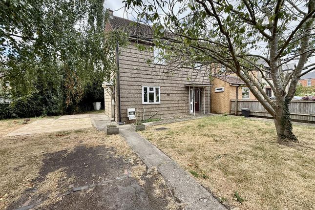 3-bed house on 2, Thames Close, Swindon, £110,000