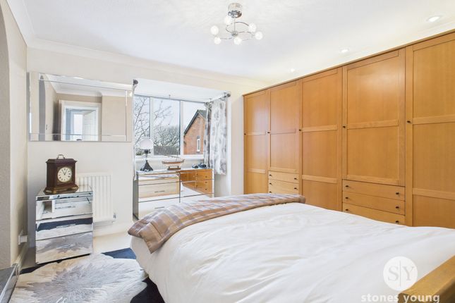 15 The Dales, Blackburn photo 4