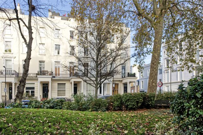 Flat for sale in St Stephens Gardens, London