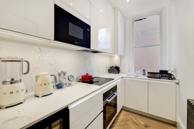 Flat to rent in Artillery Row, Westminster, London