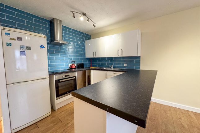 18, Banktop Place, Milton Keynes photo 2