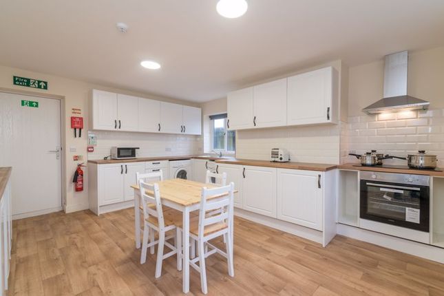 ROOM 6 508, Wigan Road, Bolton photo 5