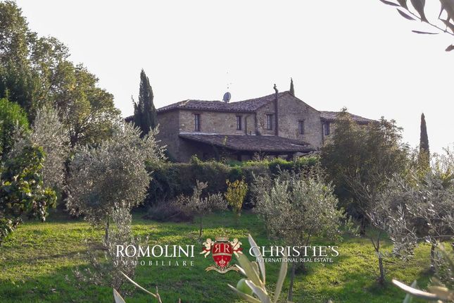Country house for sale in Umbertide, Umbria, Italy