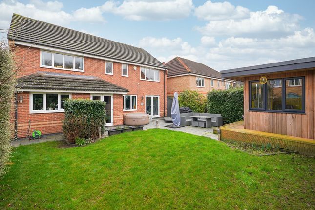 Thumbnail Detached house for sale in Oxclose Park View, Halfway