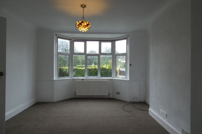 157, Tentelow Lane, London photo 2