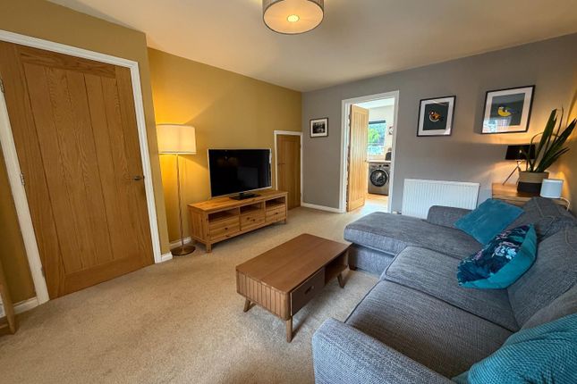 8, Oakham Avenue, Withington photo 2