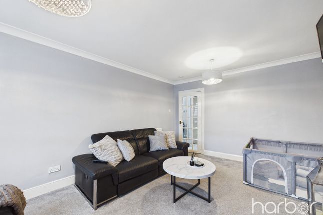 0/2 5 Dubton Street, Easterhouse, Glasgow photo 3