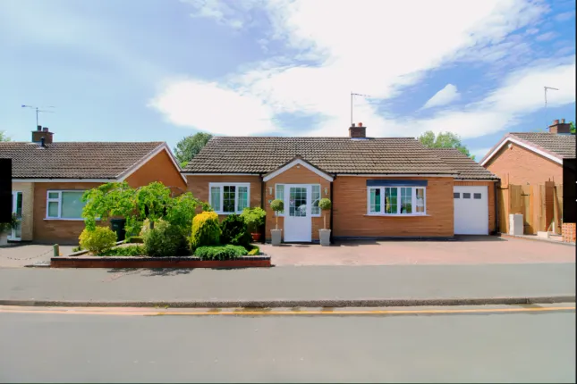 14, Evesham Walk, Coventry photo 5