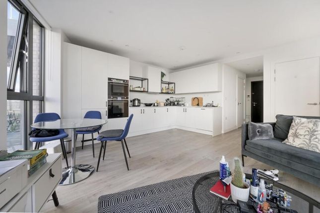 1-bed flat on Flat 213, Willowbrook House, London, £675,000