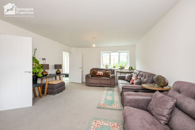 29, Mead Field Drive, Bishop's Stortford photo 3