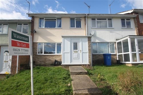 Thumbnail Terraced house to rent in Penshurst Road, Maidenhead