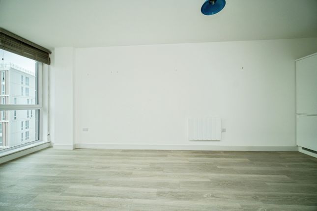 48 Eagle House,, The Ring, Berkshire photo 2