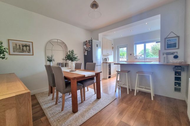 6 Rainow Road, Macclesfield photo 2