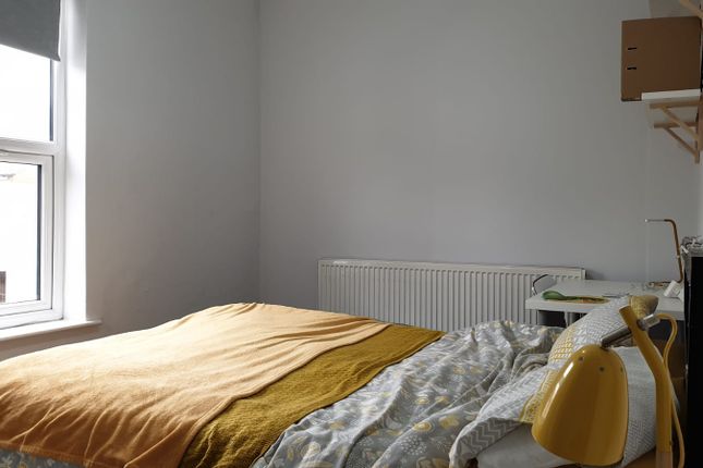 Thumbnail Flat to rent in Cross Street, Lincoln