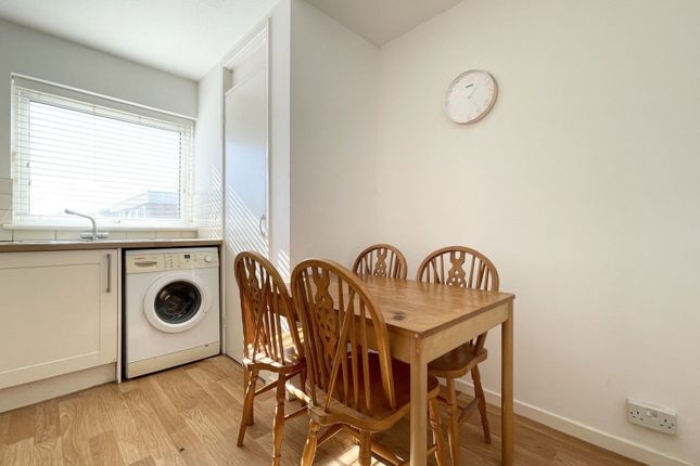 30, Bingley Close, Snodland photo 4