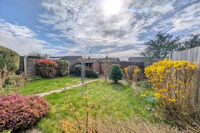 12, Elizabeth Way, Brightlingsea photo 2