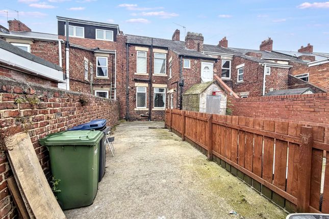 100, Dunston Road, Gateshead photo 2