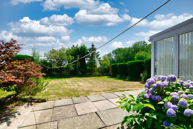 22 Gorse Lane, Leicester photo 3