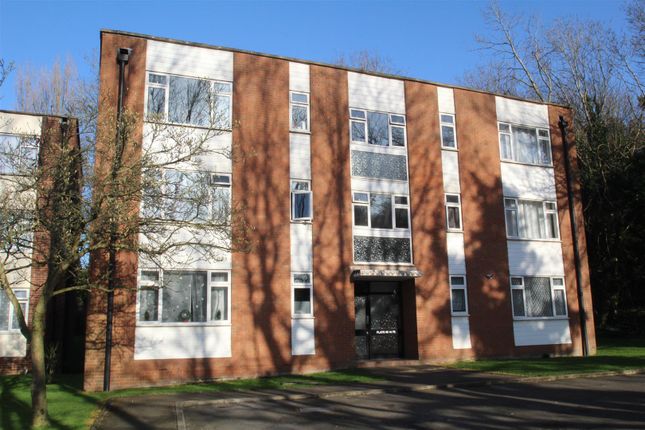 Thumbnail Flat to rent in Grange Road, Harrow-On-The-Hill, Harrow