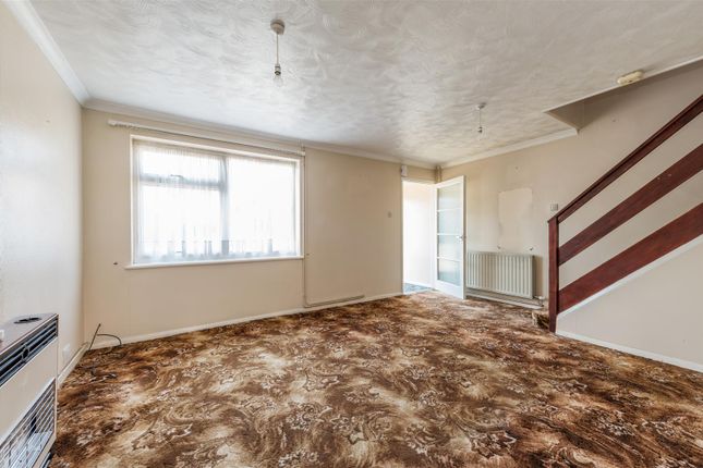 15, Lanercost Way, Ipswich photo 3