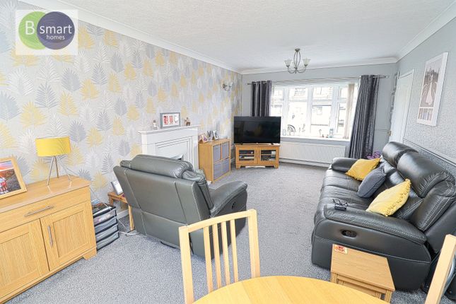 11, Muirfield Avenue, Mexborough photo 2