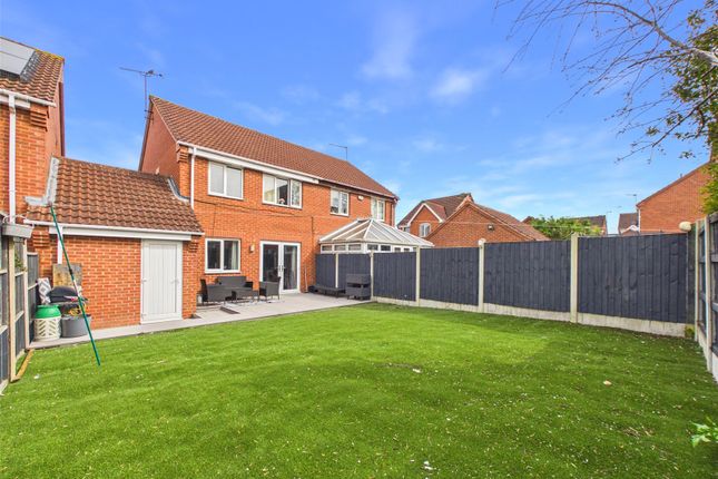 32, Hoskyns Avenue, Worcestershire photo 2