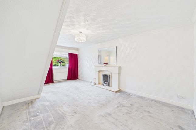 27 Springcroft Crescent, Baillieston photo 4