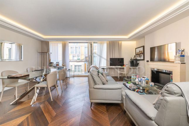 Thumbnail Flat for sale in Gladstone House, 190 Strand, London