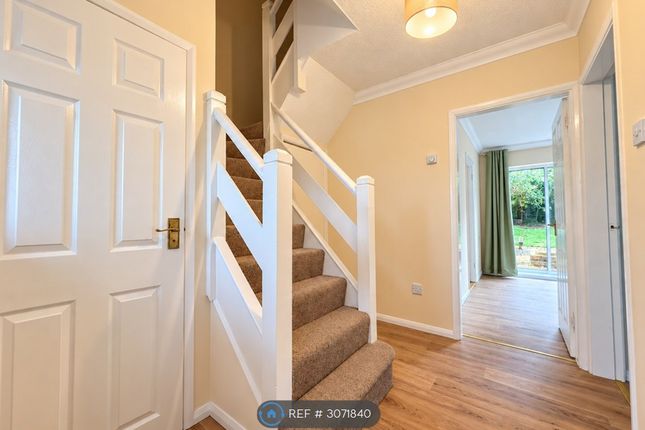 Lyndhurst Road, Tilehurst, Reading photo 2