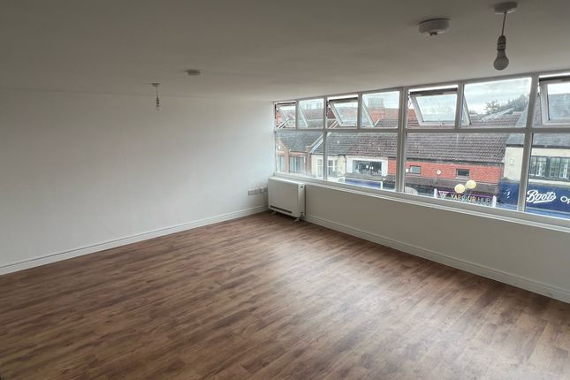 Flat 6, 110a, High Street, North Lincs photo 3
