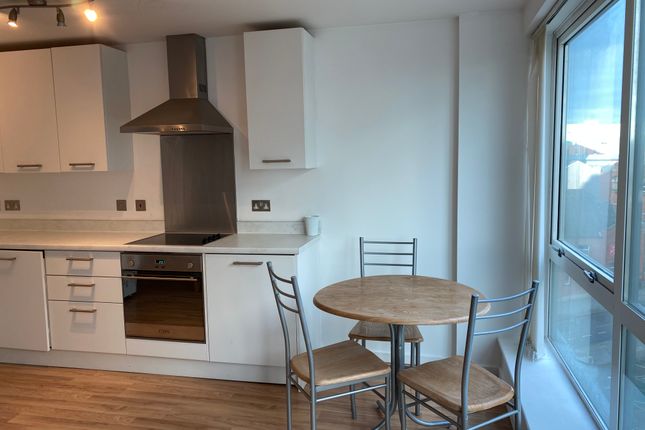 305, Marco Island, Nottingham photo 4