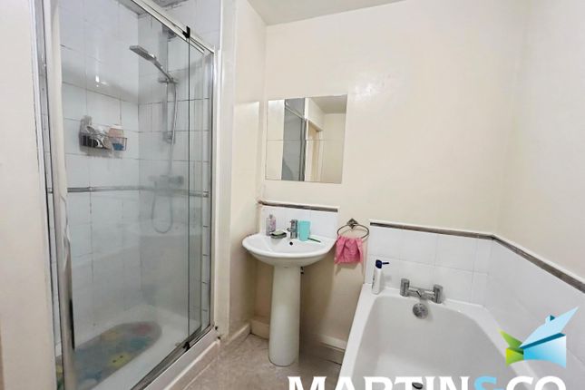 18, The Rowick, West Yorkshire, United Kingdom photo 4