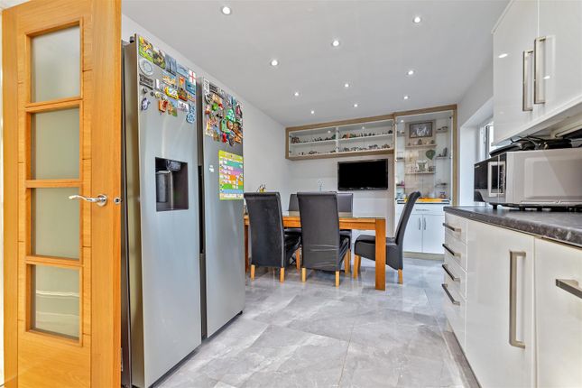 10, Birchwood Way, St. Albans photo 4